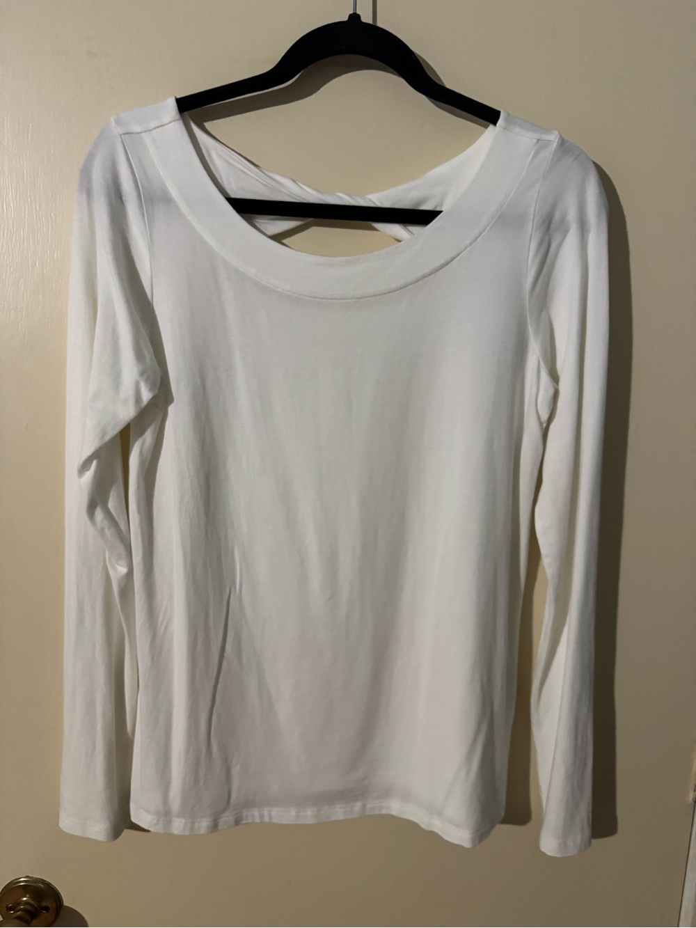 Lilly Pulitzer White Long-Sleeve Scoop Neck Top - Picture 3 of 6